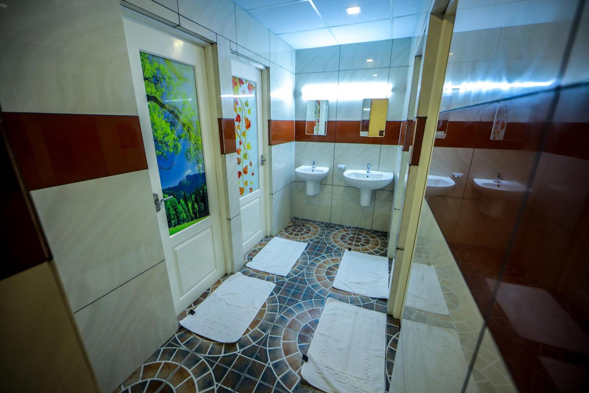 Airport Avenue Plaza Otel Nedumbassery Dış mekan fotoğraf